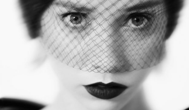 Margot_Moe_mini
