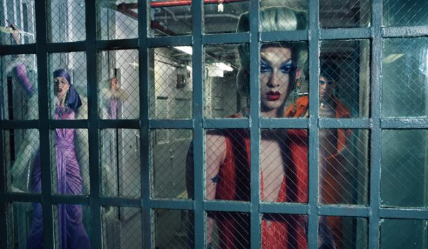 img-caged-heat-mini
