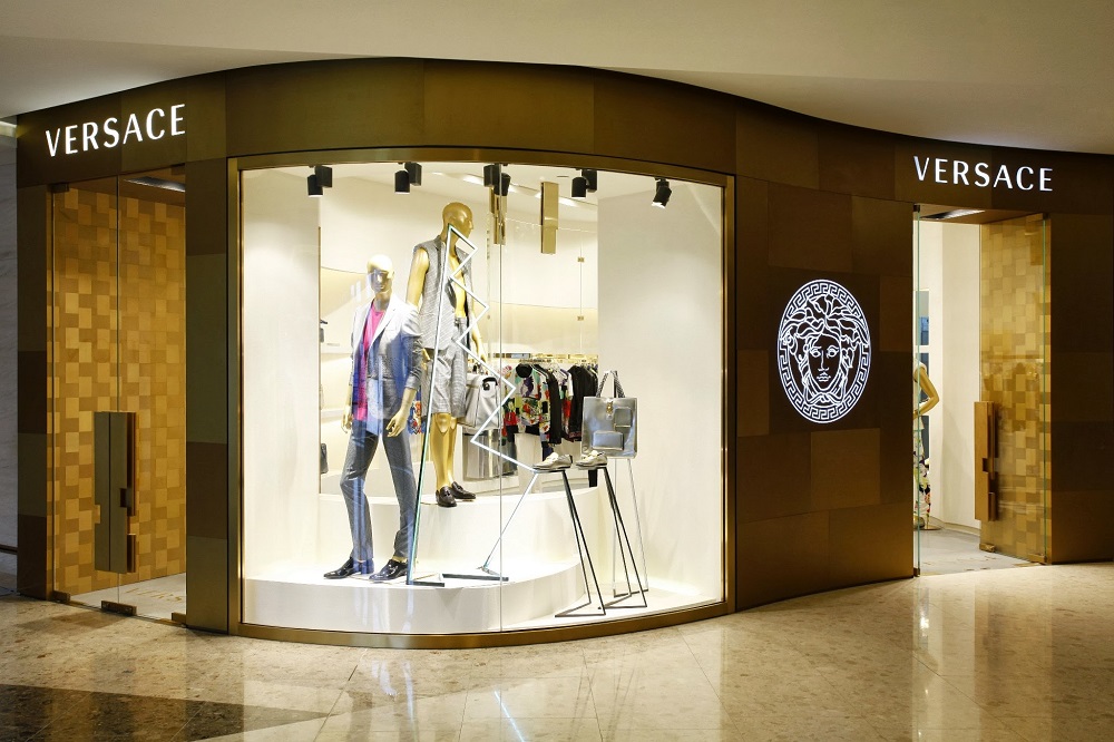 versace-boutiques-by-jamie-fobert-shanghai-011