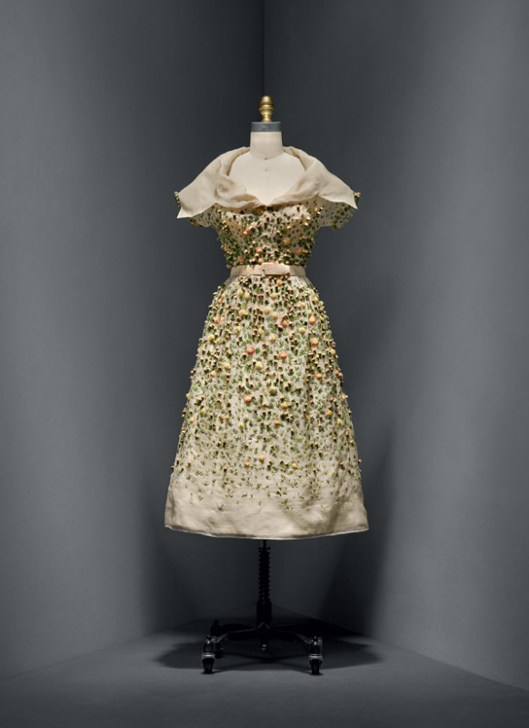 Christian Dior (French, 1905–1957) «Vilmiron» dress, spring/summer 1952 haute couture French Silk, nylon The Metropolitan Museum of Art, New York, Gift of Mrs. Byron C. Foy, 1955 (C.I.55.76.20a–g) Photo © Nicholas Alan Cope